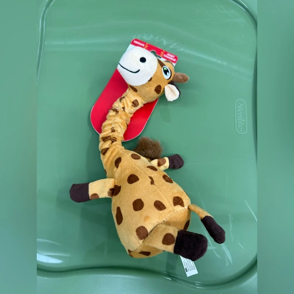 Kong Shakers Yellow and Brown Giraffe Plush Dog Toy-Brand New with Tags